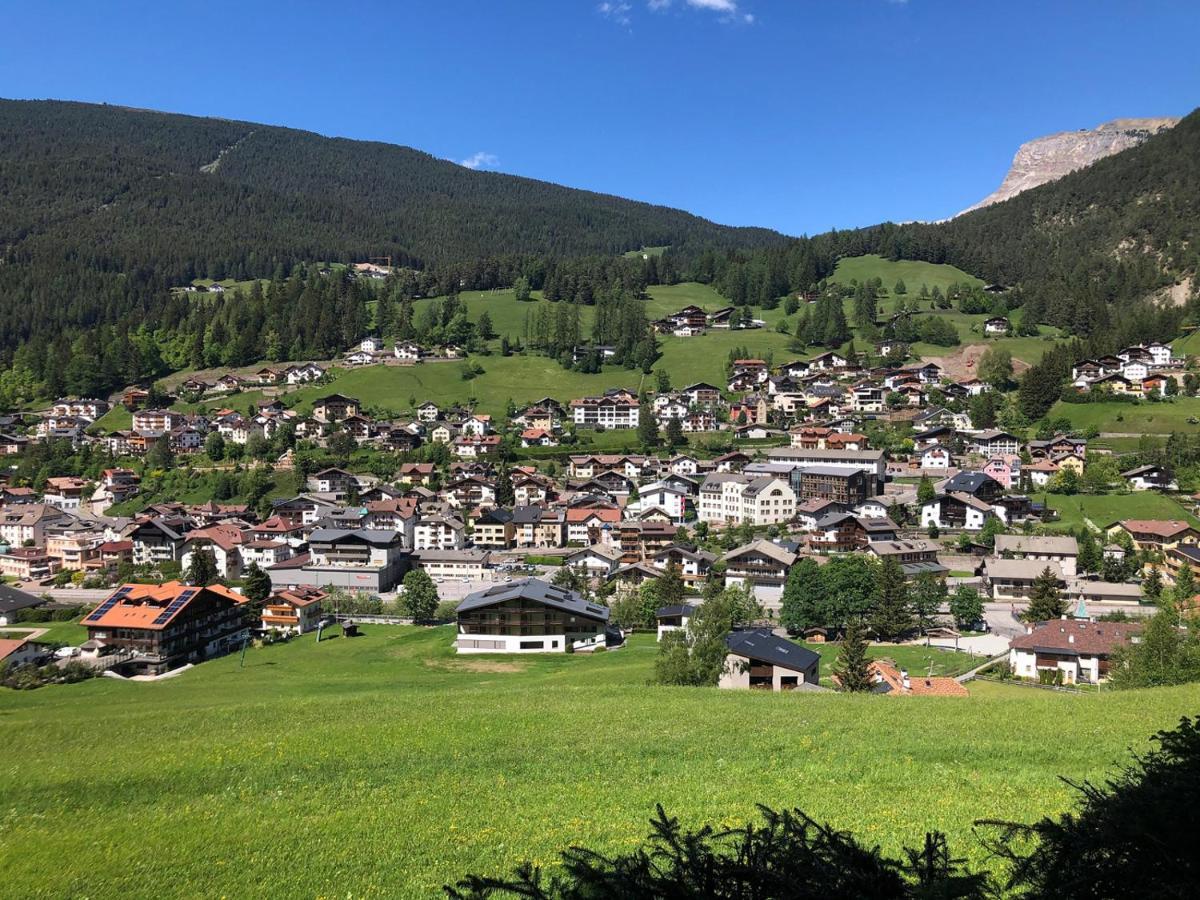 Apartments Montblanc Sella St. Ulrich in Gröden Exterior foto